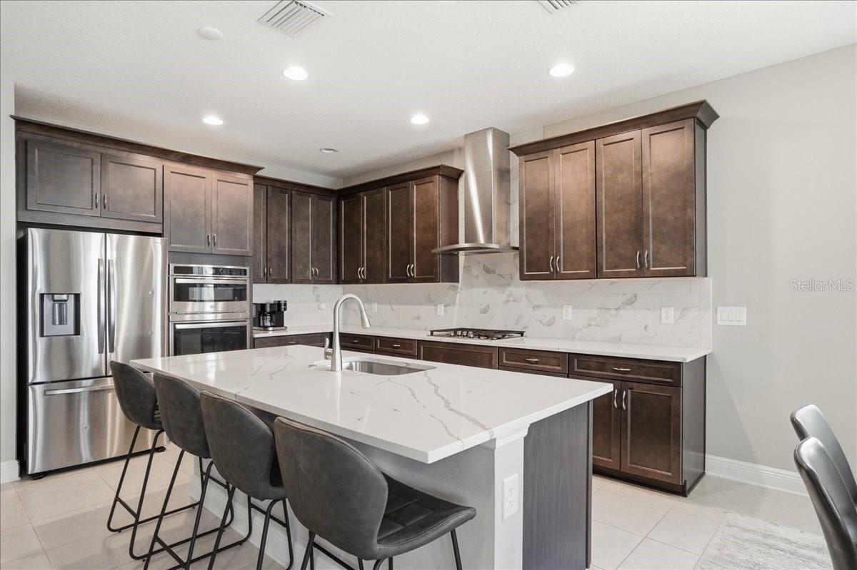 Image 10 of 70 For 17502 Savory Mist Circle