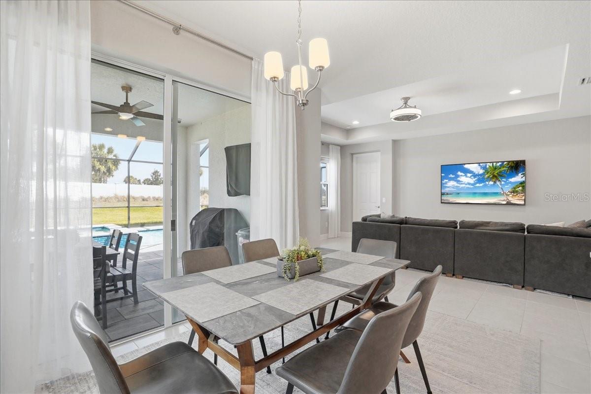 Image 13 of 70 For 17502 Savory Mist Circle