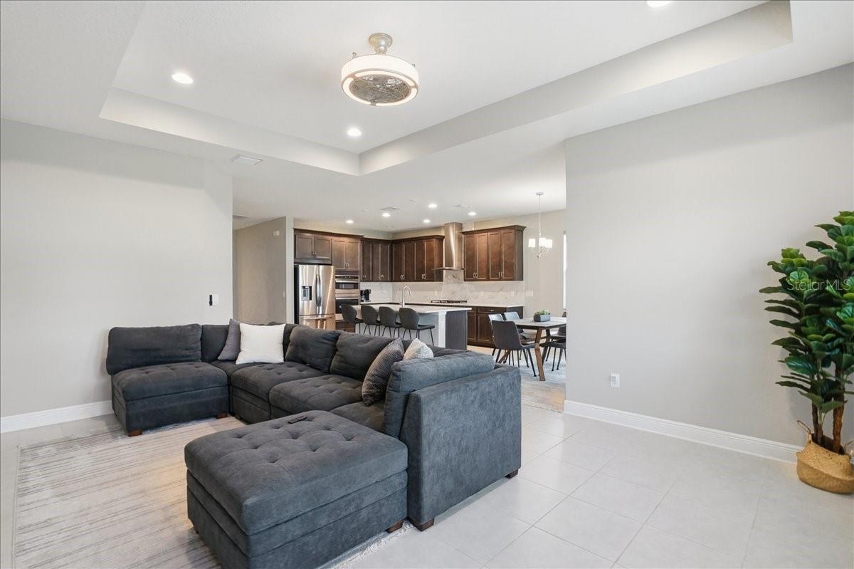 Image 15 of 70 For 17502 Savory Mist Circle