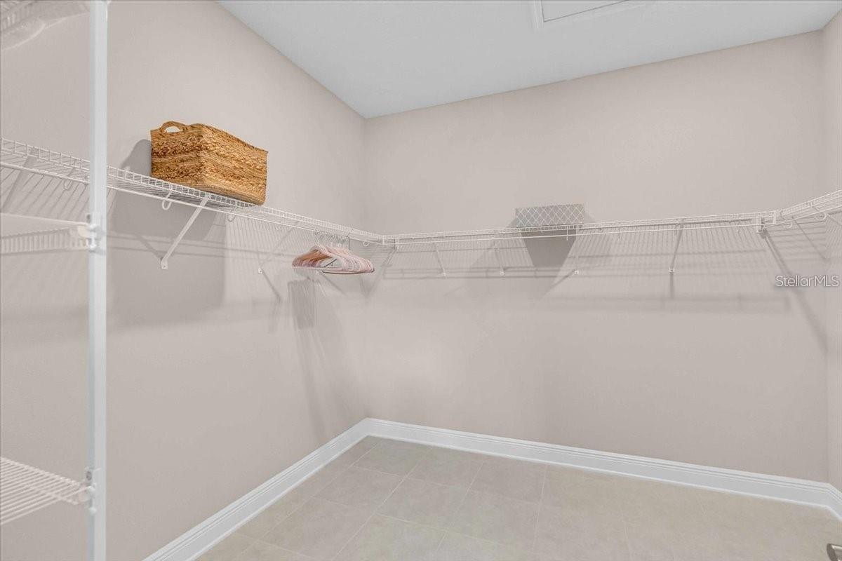 Image 21 of 70 For 17502 Savory Mist Circle