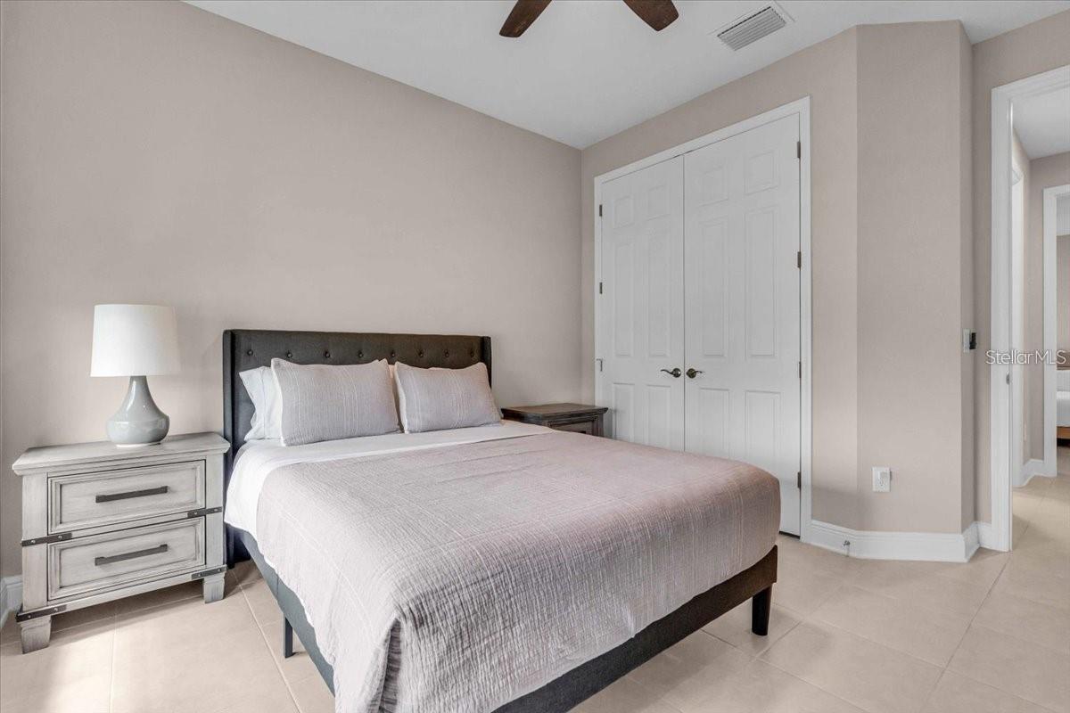 Image 23 of 70 For 17502 Savory Mist Circle