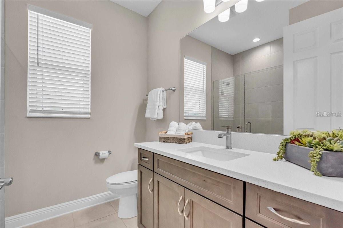 Image 24 of 70 For 17502 Savory Mist Circle