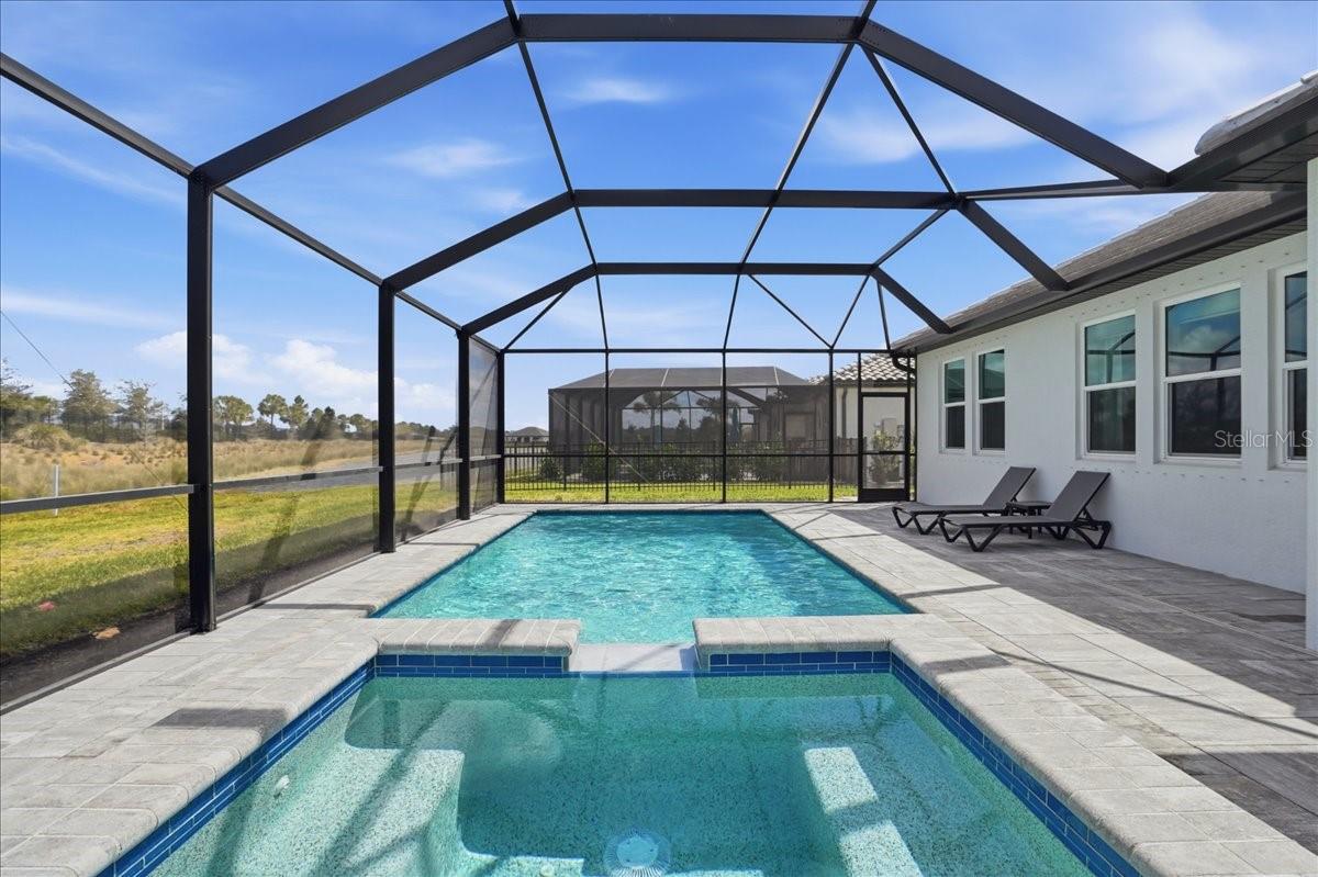 Image 36 of 70 For 17502 Savory Mist Circle