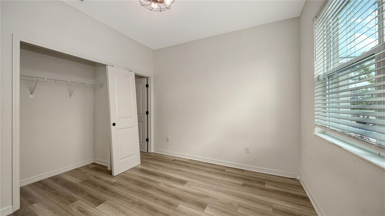 Image 24 of 40 For 7422 35th Lane E