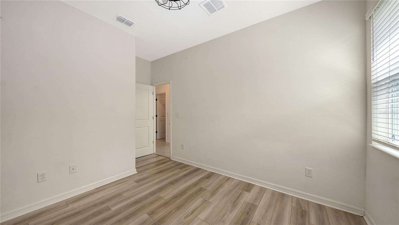 Image 31 of 40 For 7422 35th Lane E