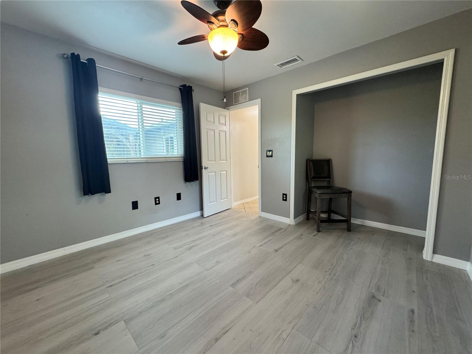 Image 19 of 28 For 4811 79th Avenue Plaza E