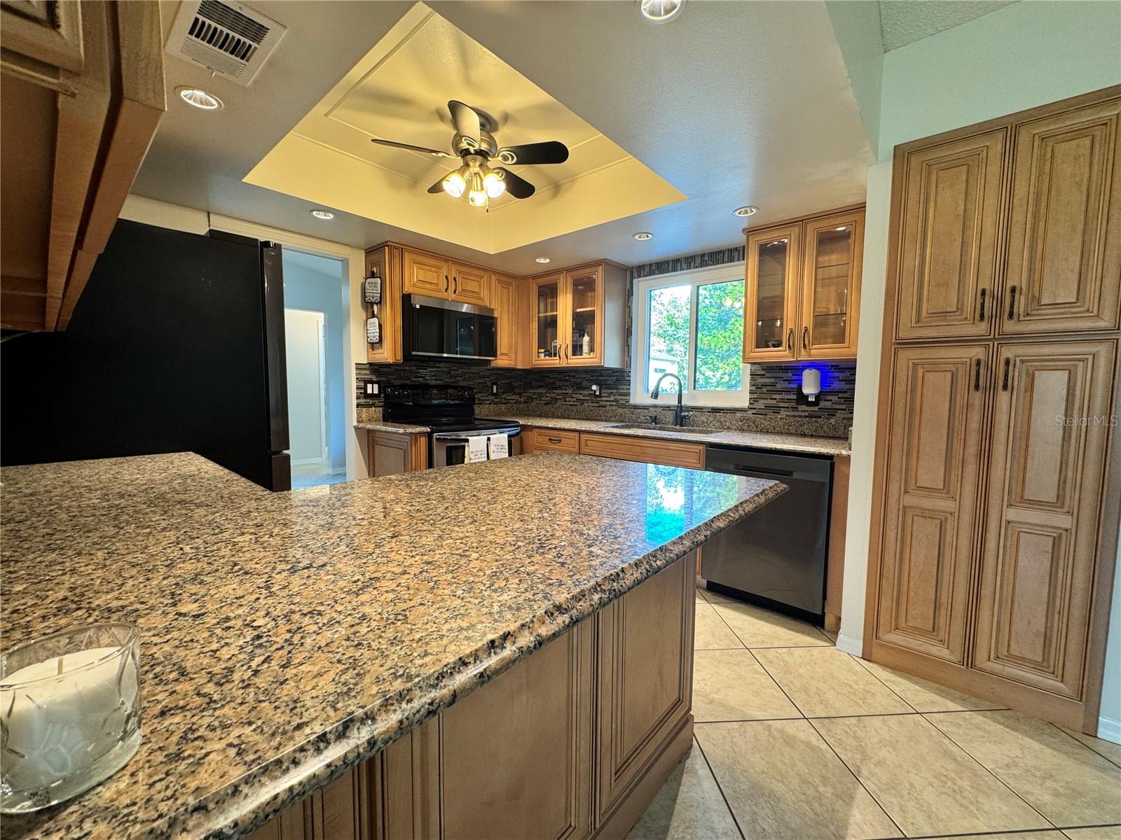 Image 7 of 28 For 4811 79th Avenue Plaza E