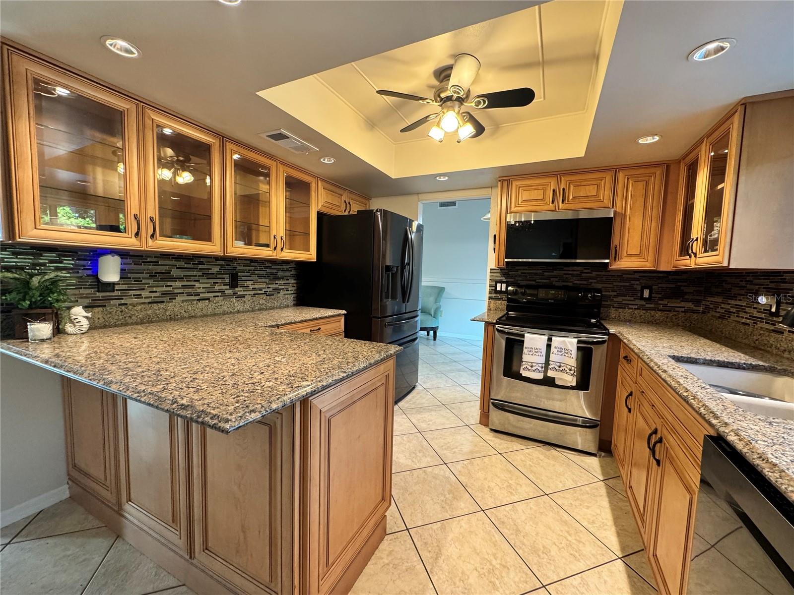 Image 8 of 28 For 4811 79th Avenue Plaza E