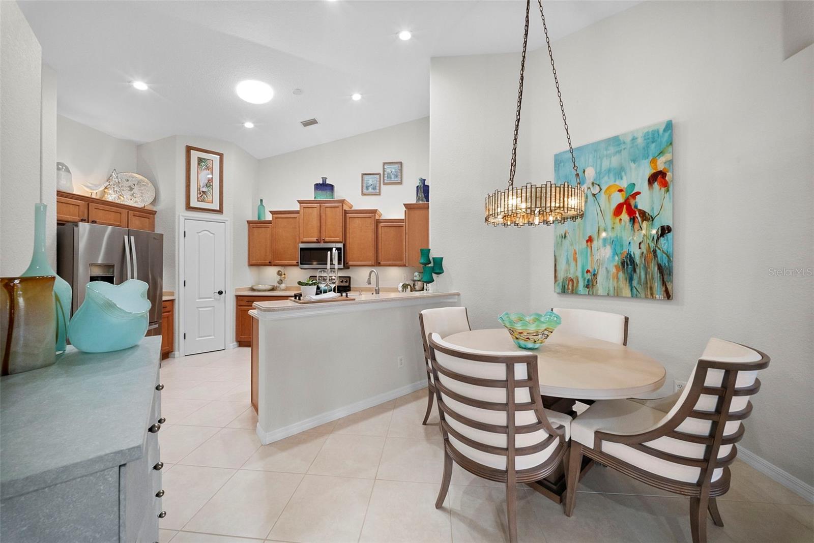 Image 10 of 37 For 3697 Lakewood Boulevard