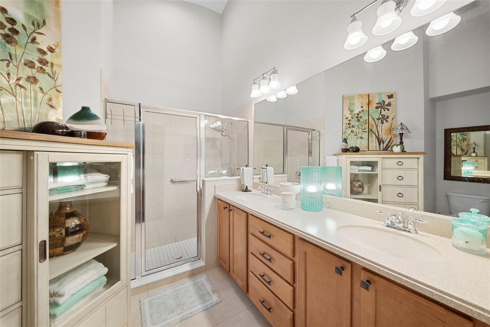 Image 19 of 37 For 3697 Lakewood Boulevard