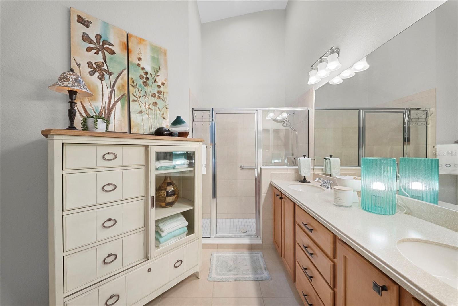 Image 21 of 37 For 3697 Lakewood Boulevard