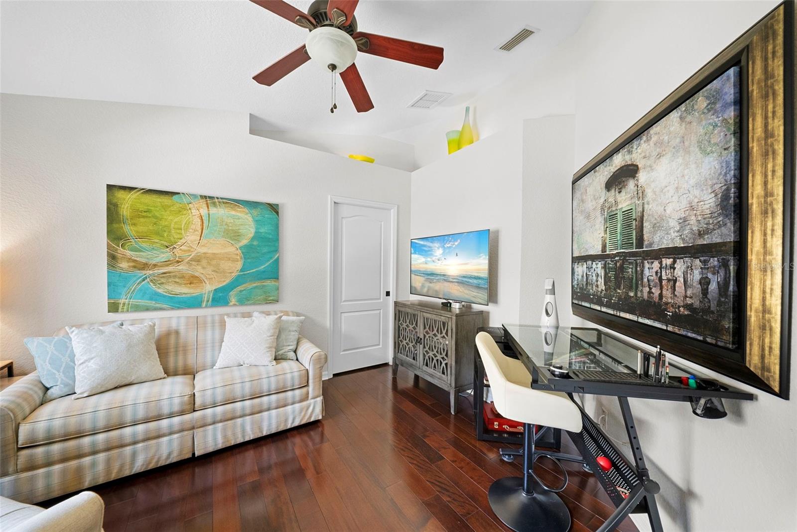 Image 25 of 37 For 3697 Lakewood Boulevard