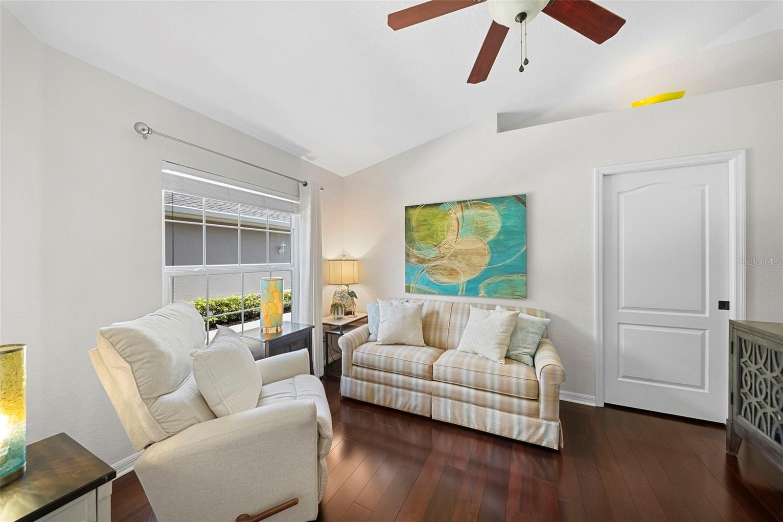 Image 26 of 37 For 3697 Lakewood Boulevard