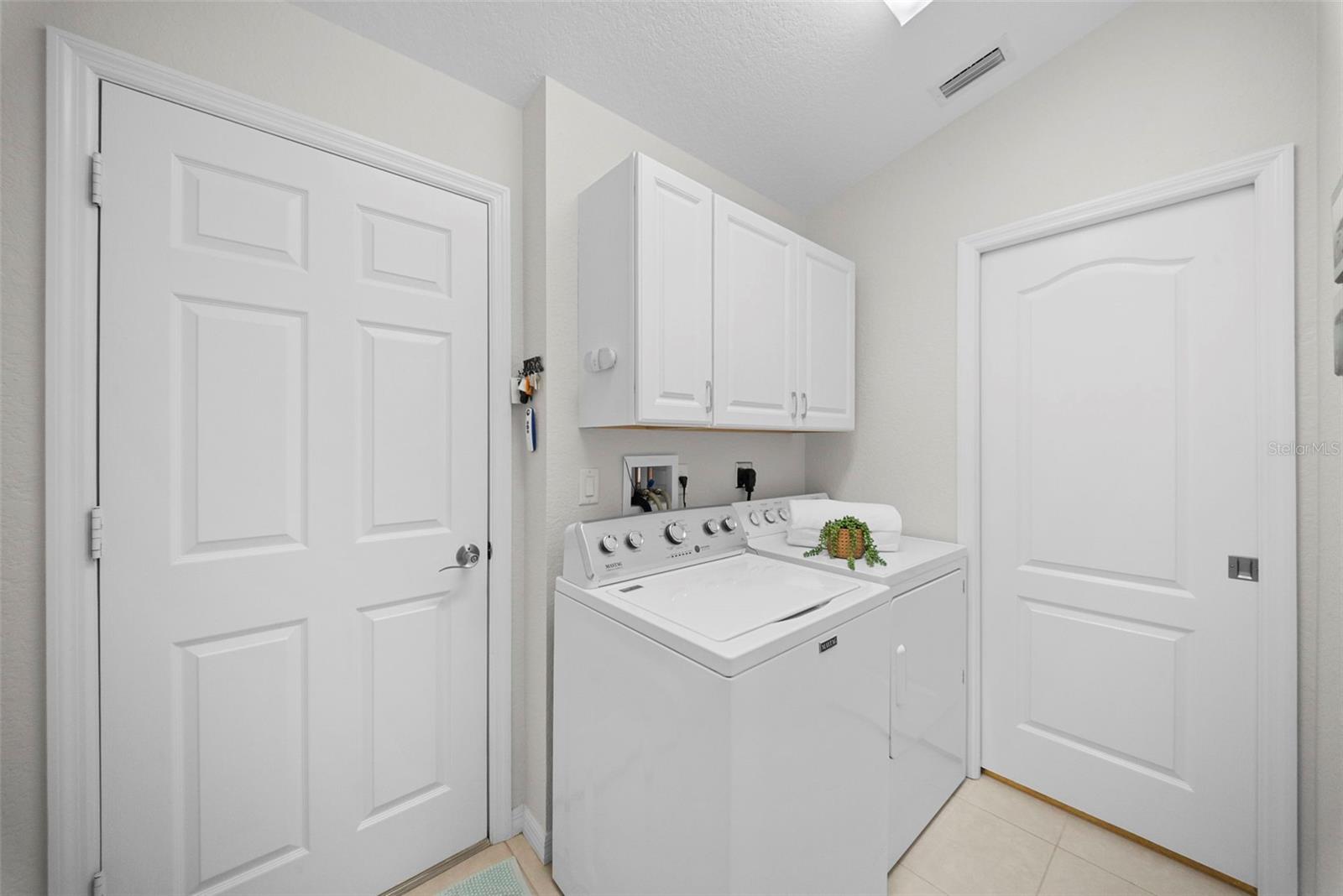 Image 30 of 37 For 3697 Lakewood Boulevard