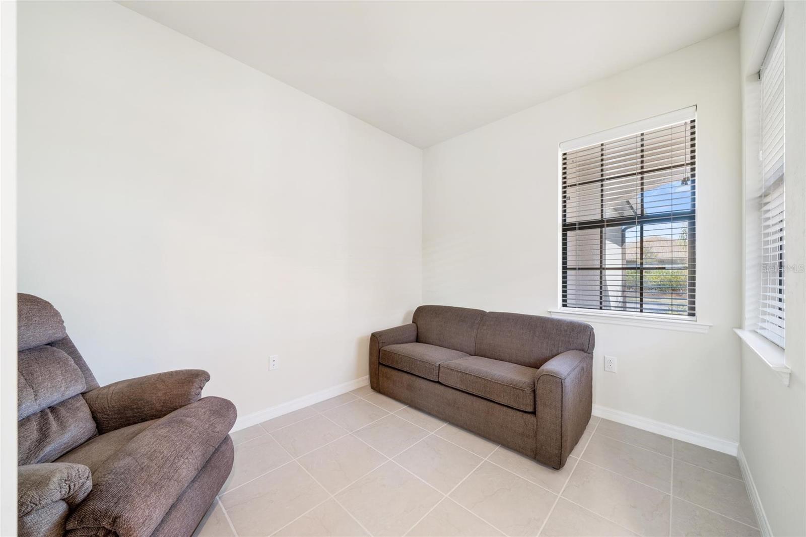 Image 14 of 38 For 13161 Oriago Street