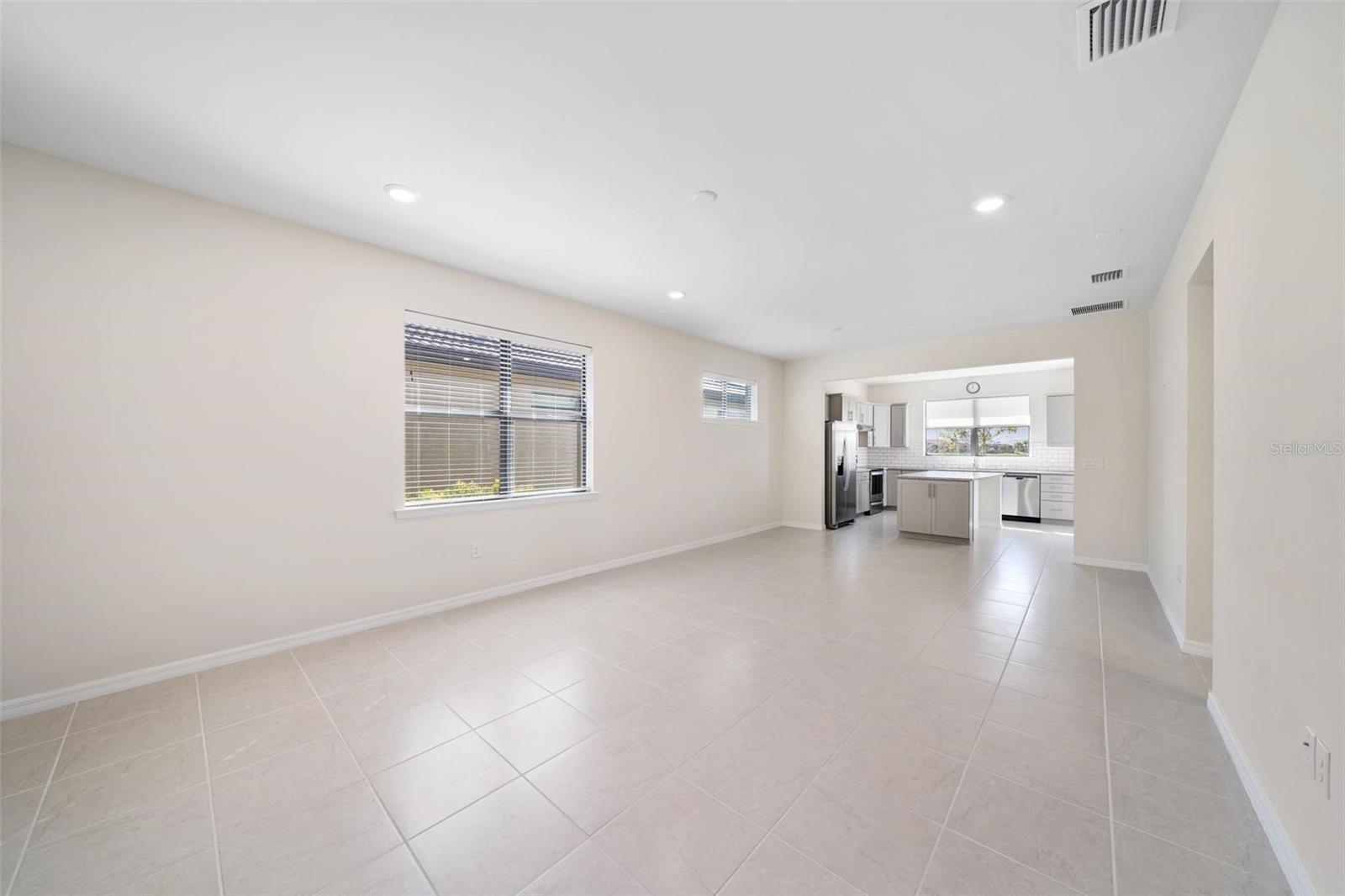 Image 6 of 38 For 13161 Oriago Street