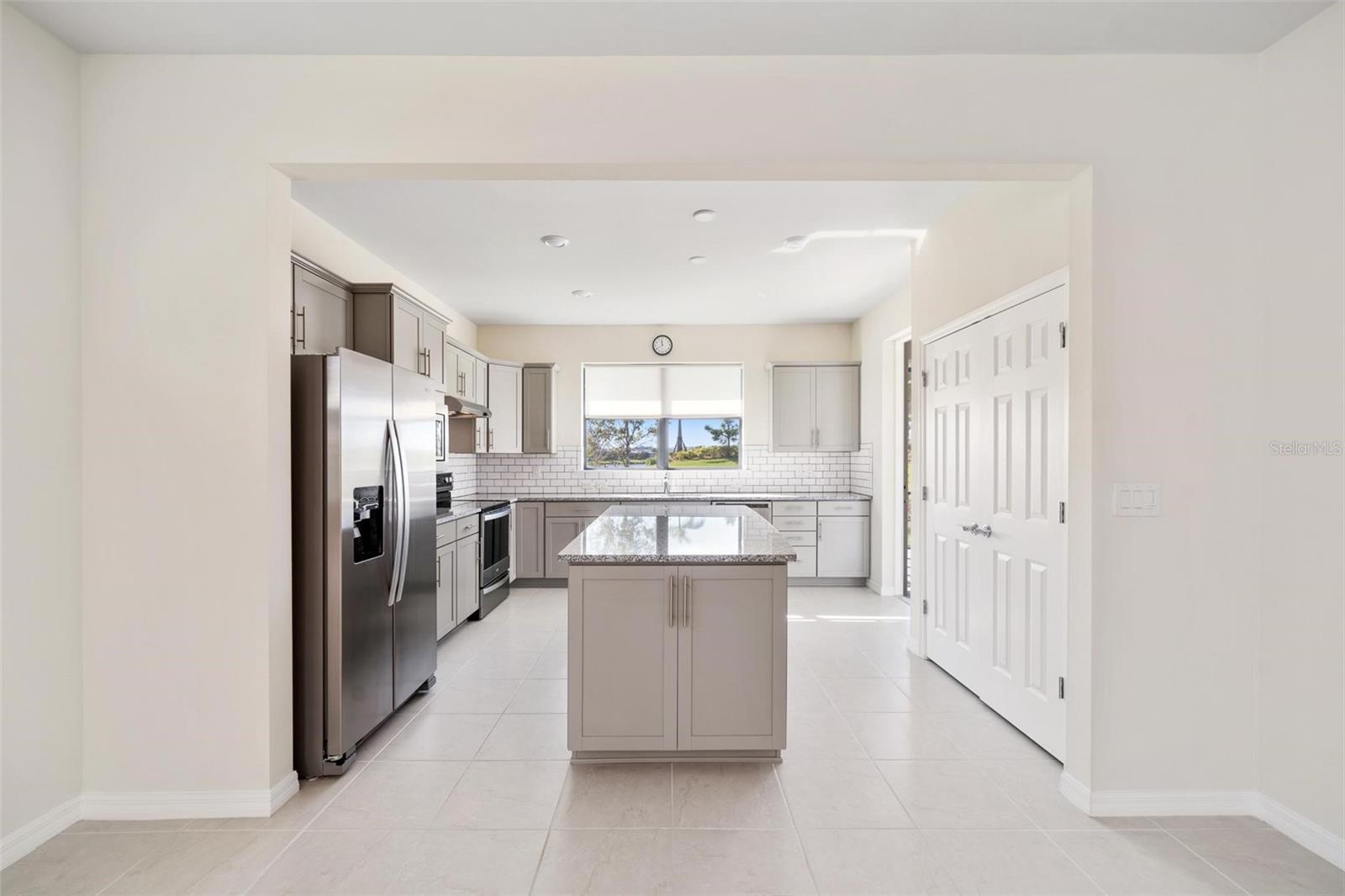 Image 9 of 38 For 13161 Oriago Street