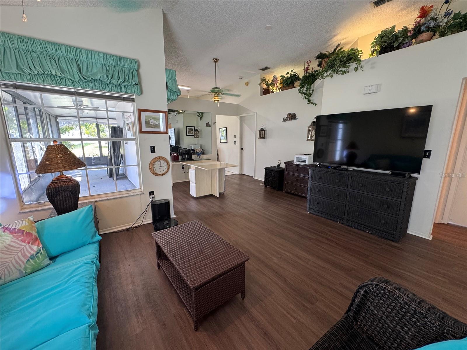 Image 3 of 23 For 4008 37th Street Court W