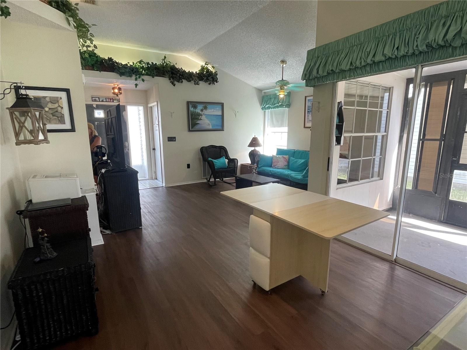 Image 4 of 23 For 4008 37th Street Court W