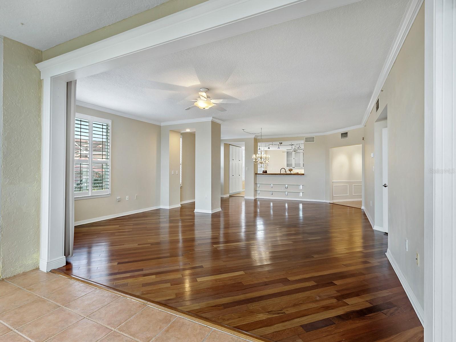 Image 24 of 51 For 5420 Eagles Point Circle 106