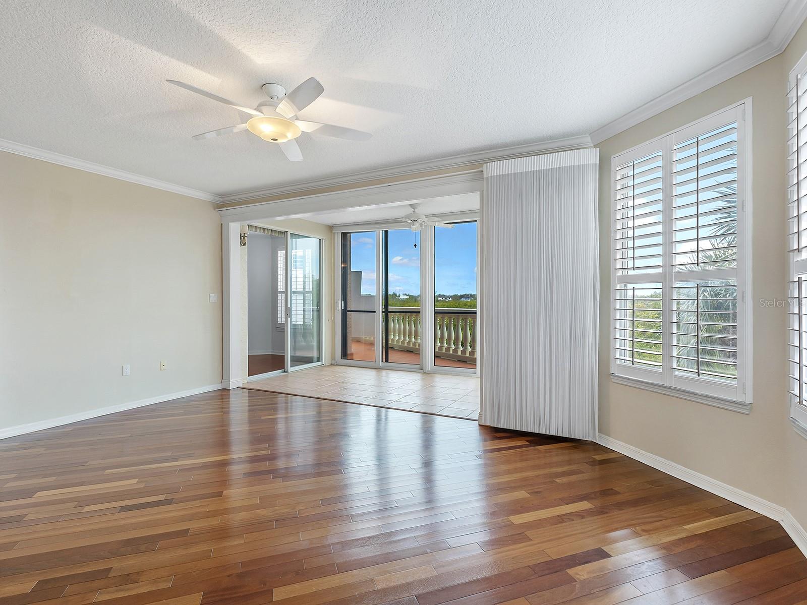 Image 25 of 51 For 5420 Eagles Point Circle 106