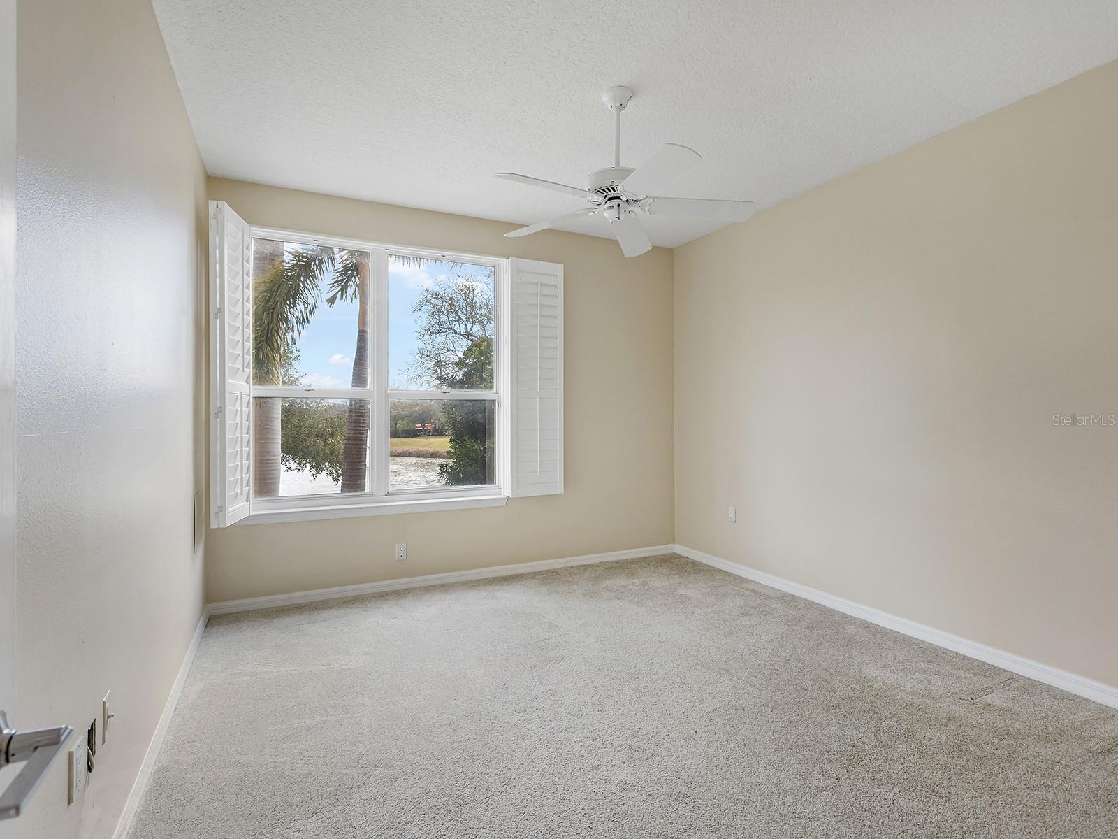 Image 27 of 51 For 5420 Eagles Point Circle 106