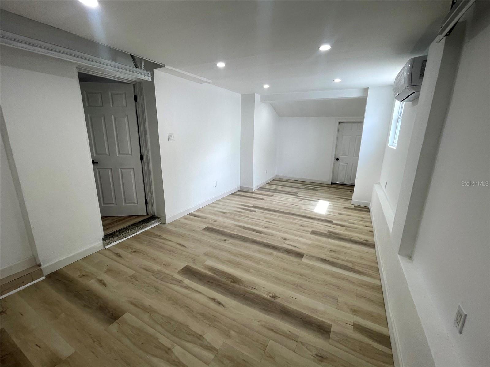 Image 4 of 50 For 3717 Belmont Boulevard