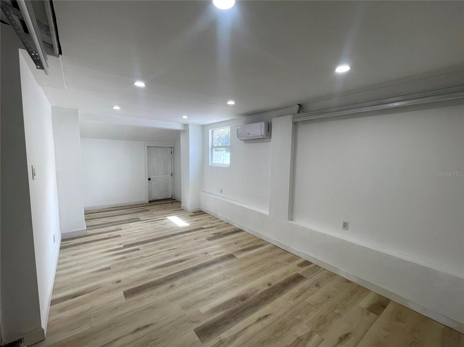 Image 5 of 50 For 3717 Belmont Boulevard