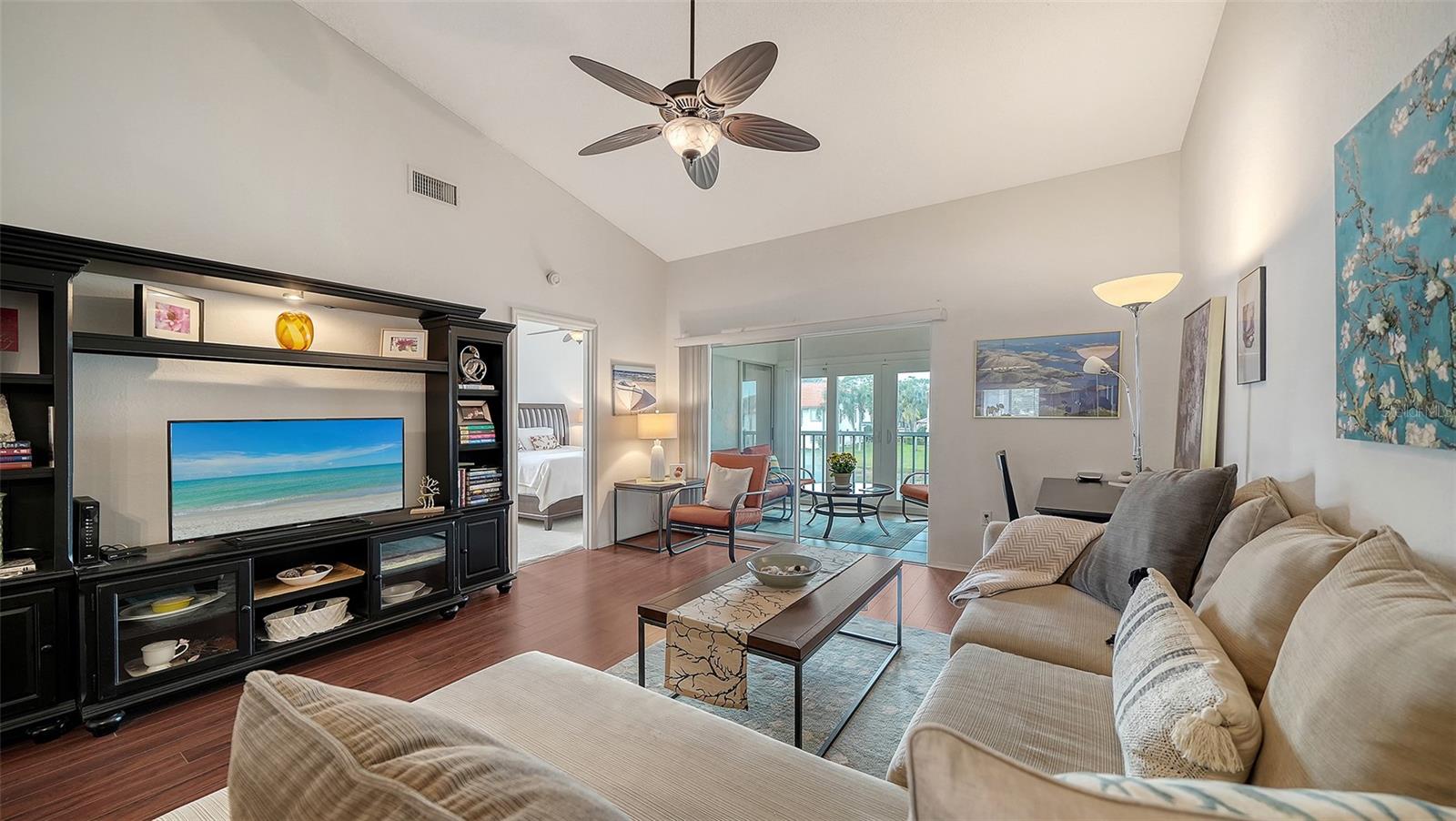 Image 6 of 55 For 4244 Madeira Court 3316