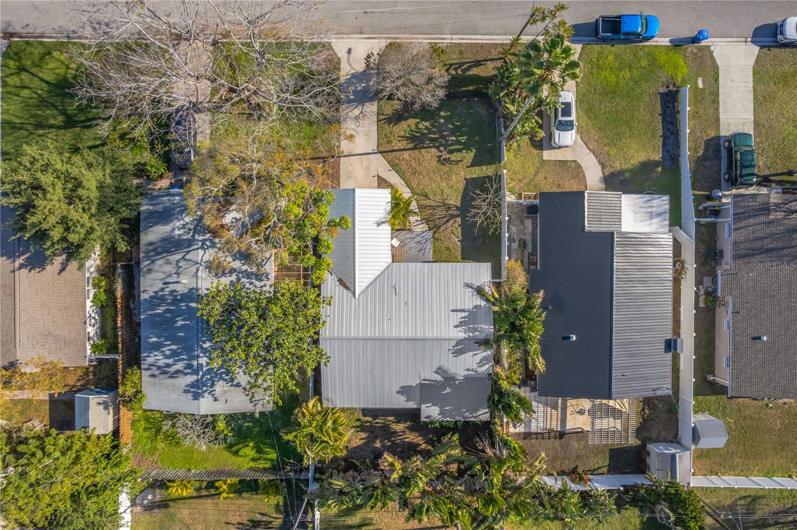 Image 26 of 30 For 1867 Maryland Avenue Ne