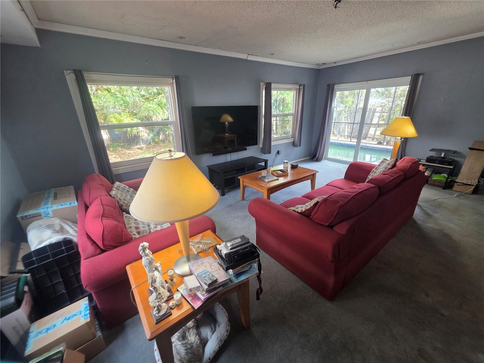 Image 12 of 17 For 1015 Rhodes Avenue