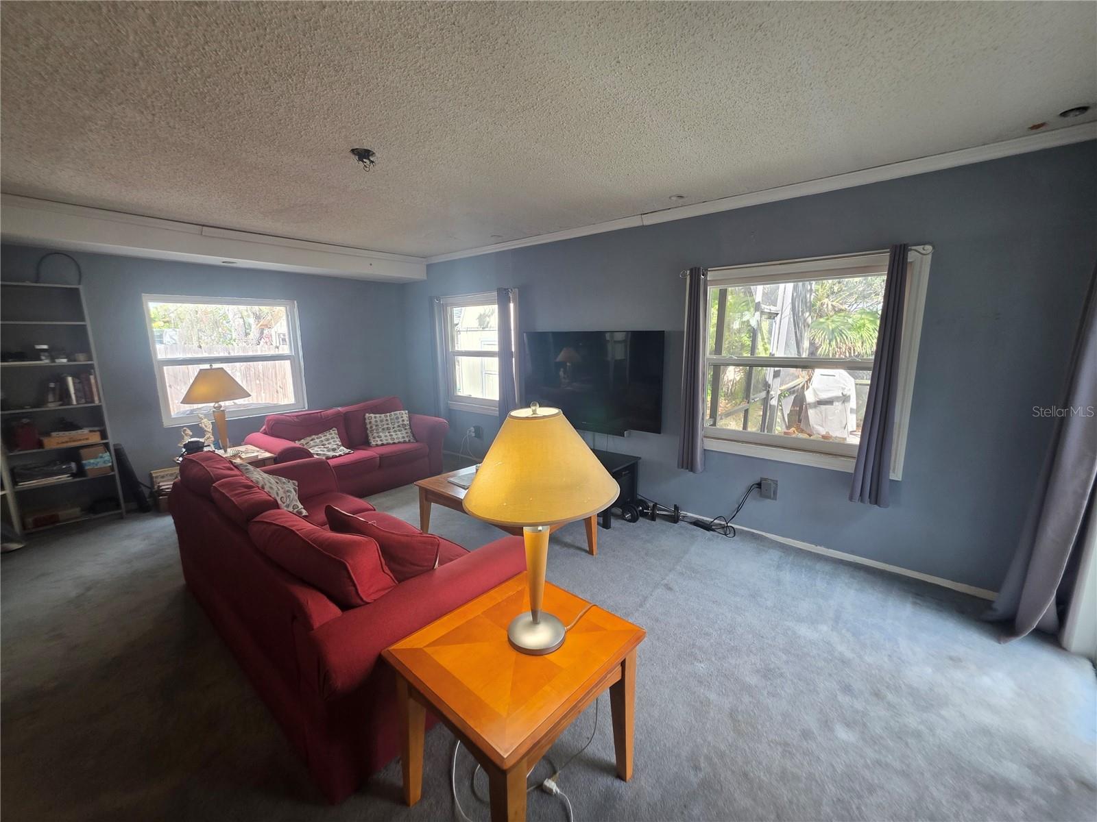 Image 13 of 17 For 1015 Rhodes Avenue