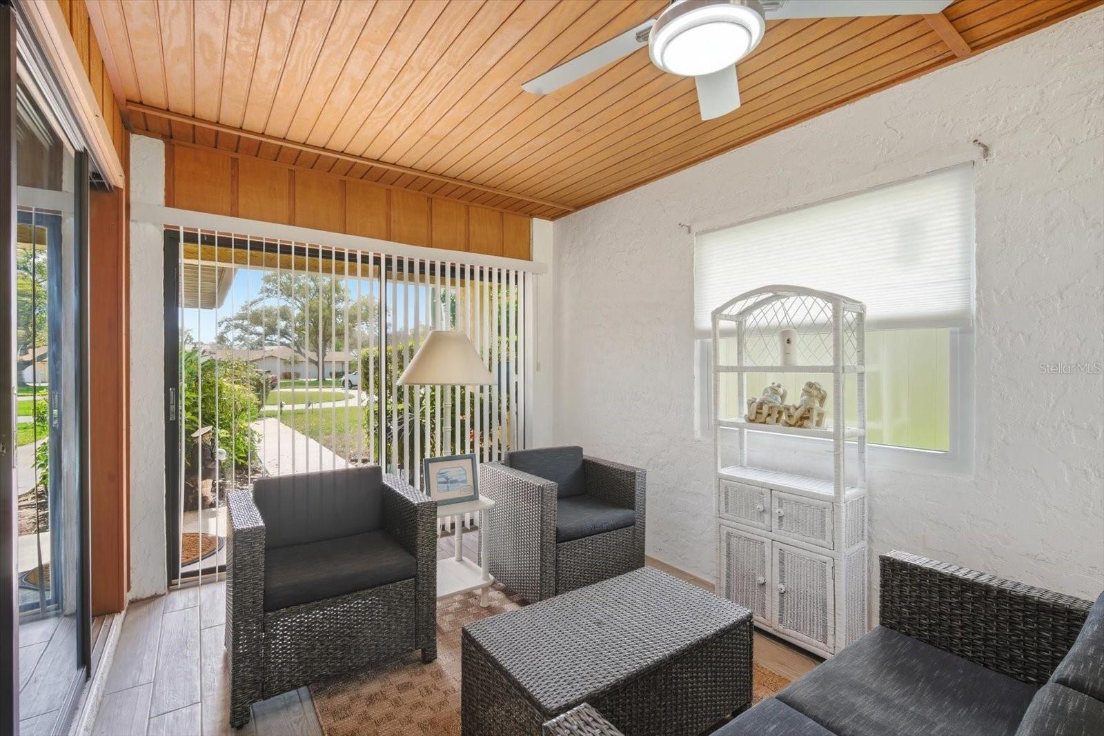 Image 15 of 26 For 6108 Penny Lane 27