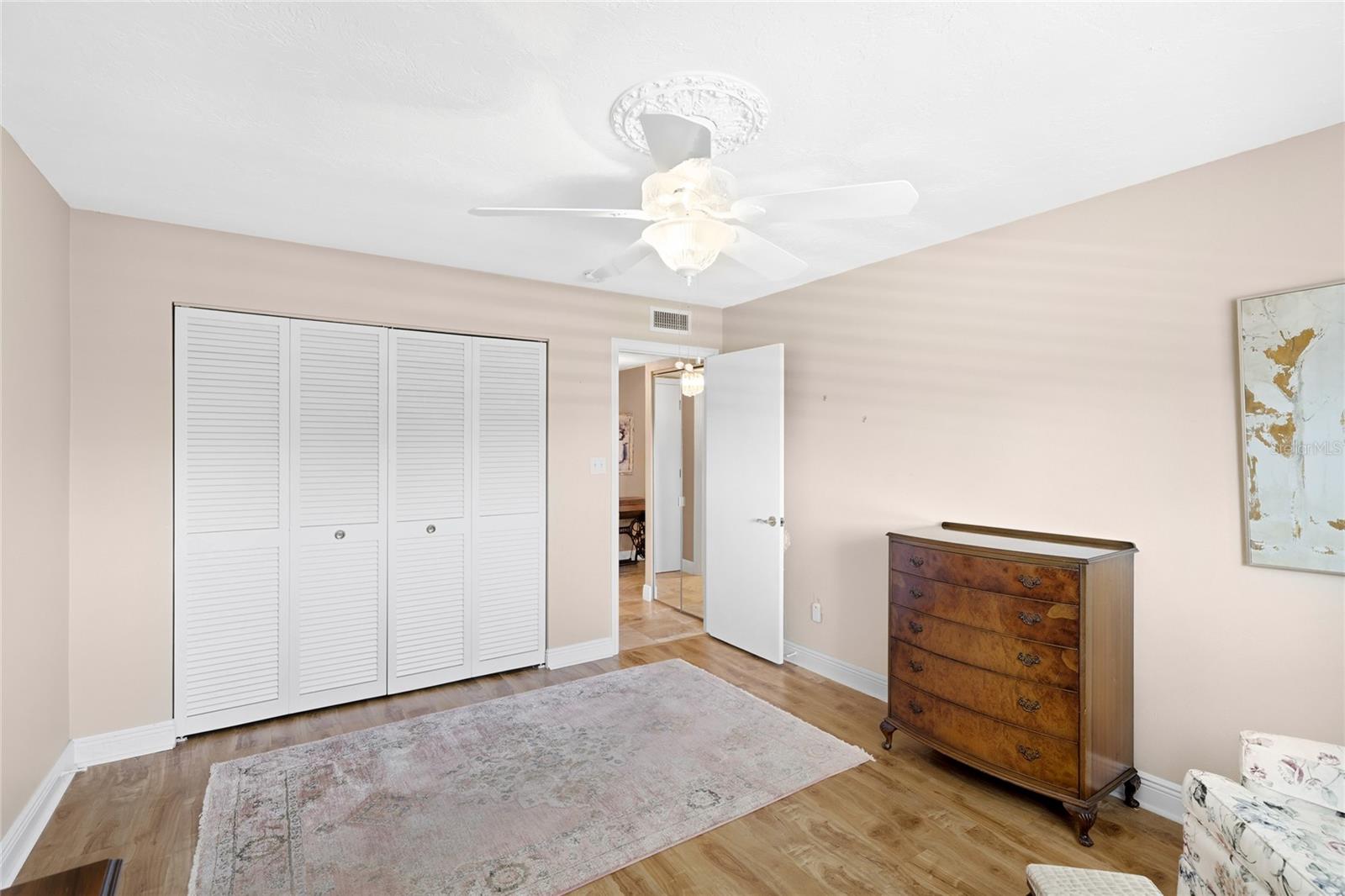 Image 17 of 26 For 1600 1st Avenue W 506