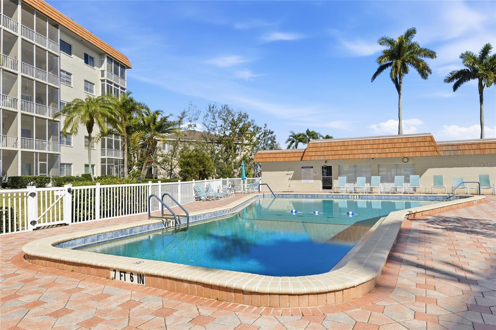 Image 20 of 26 For 1600 1st Avenue W 506