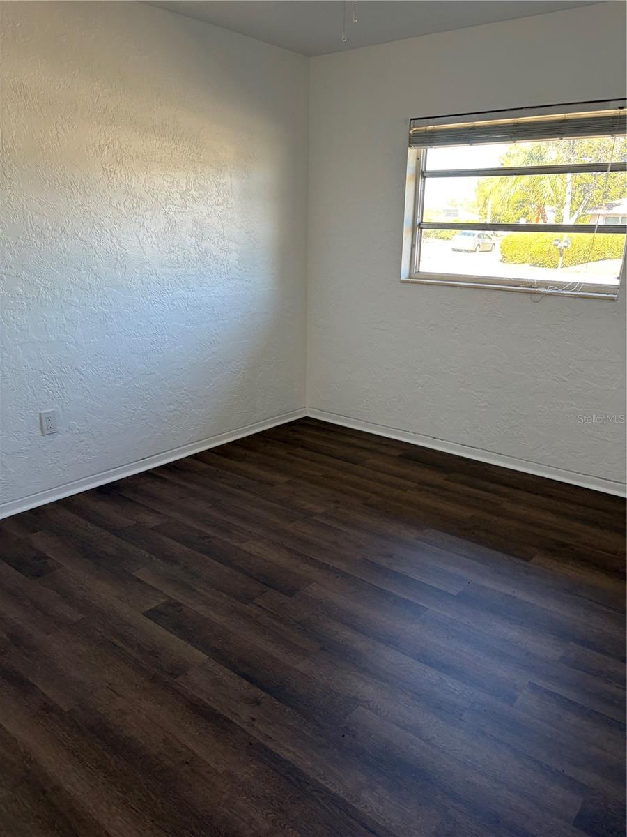 Image 10 of 14 For 5617 1st Avenue W