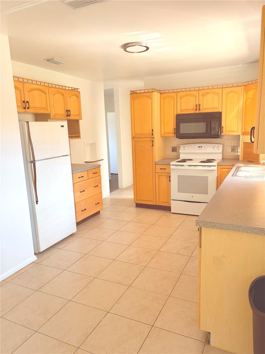 Image 3 of 14 For 5617 1st Avenue W