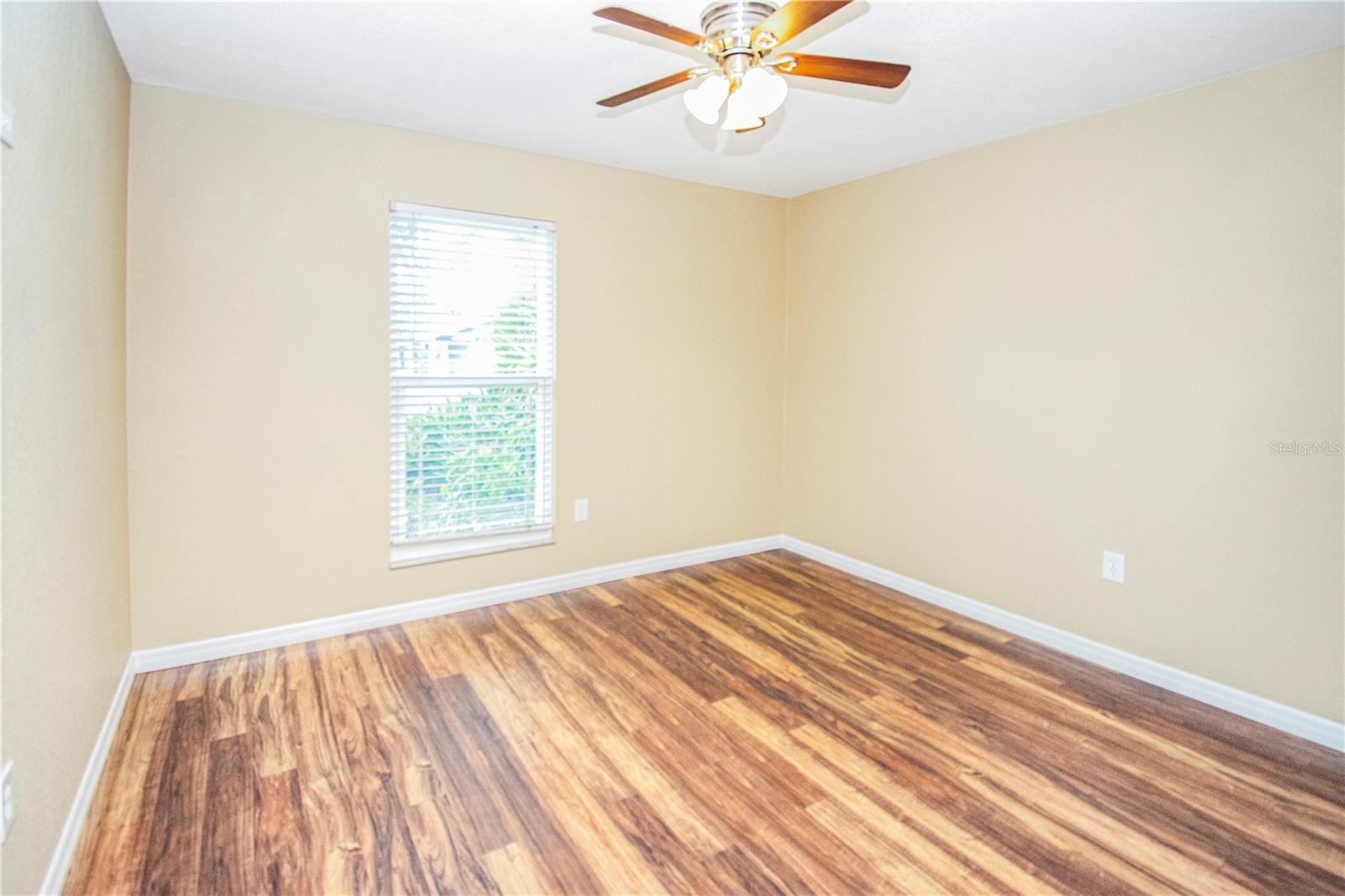 Image 19 of 31 For 4067 Lancaster Drive