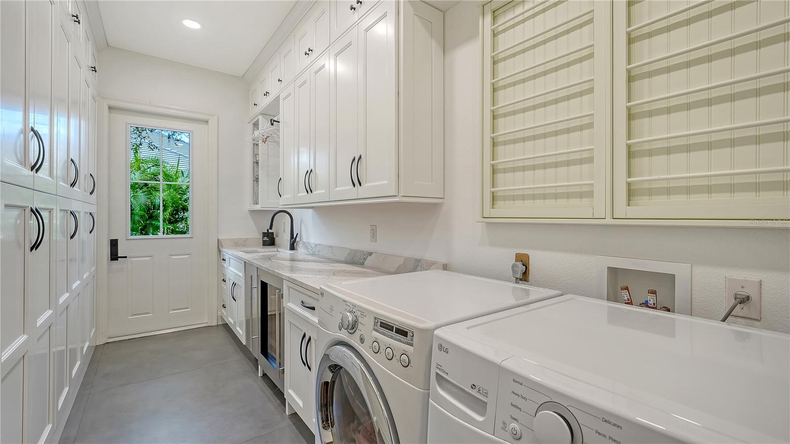 Image 18 of 74 For 140 Sugar Mill Drive