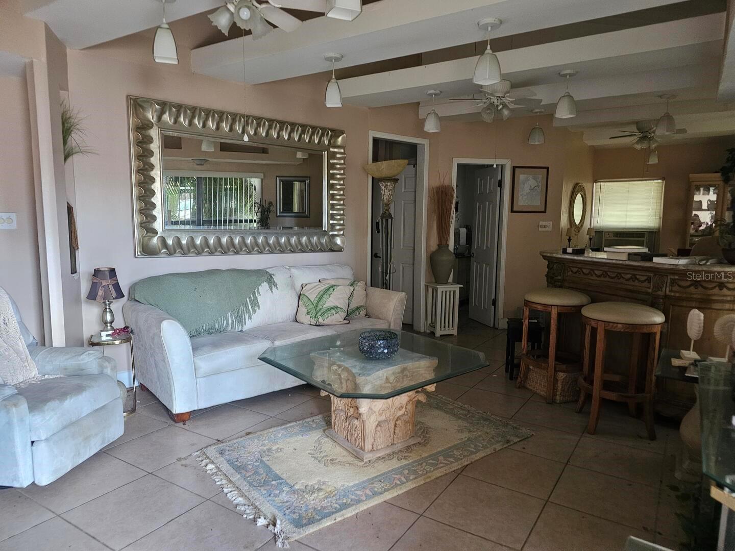 Image 3 of 7 For 555 Montreal Avenue