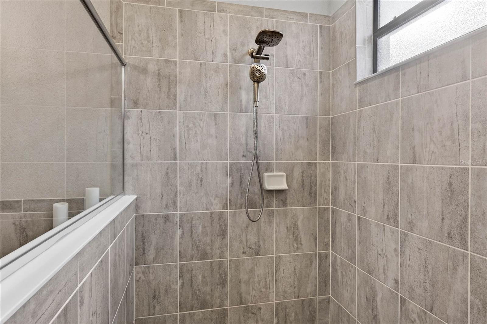 Image 36 of 69 For 710 Acacia Court