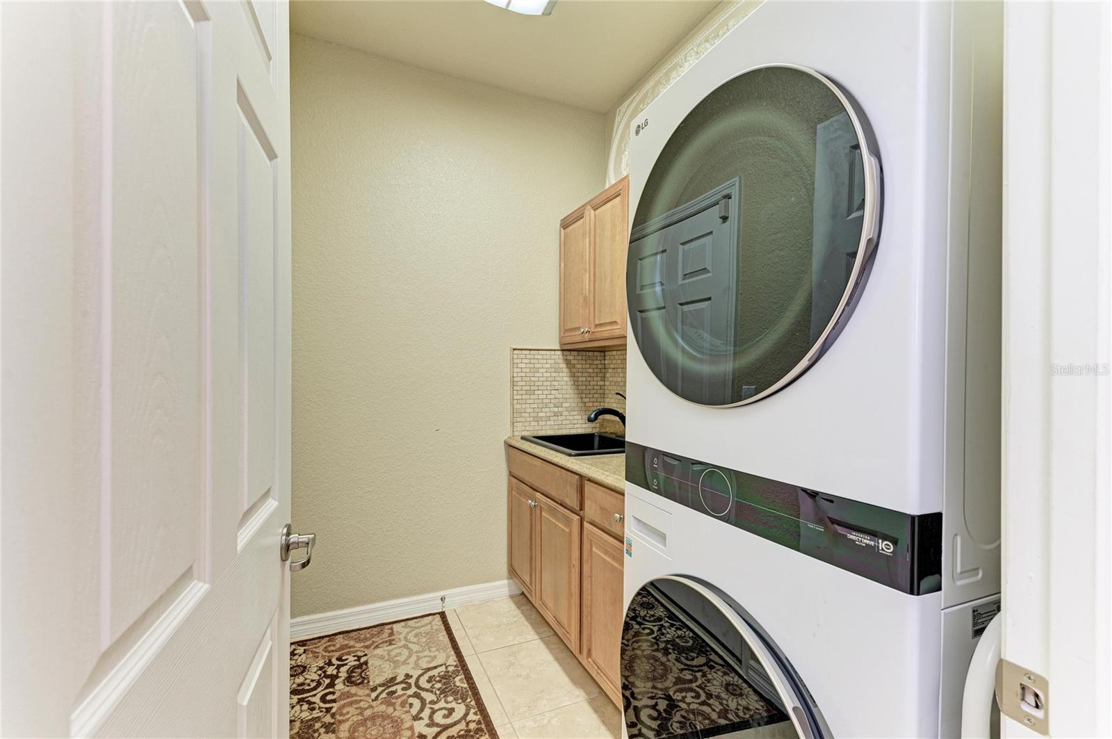 Image 40 of 79 For 9007 Hammock Edge Place