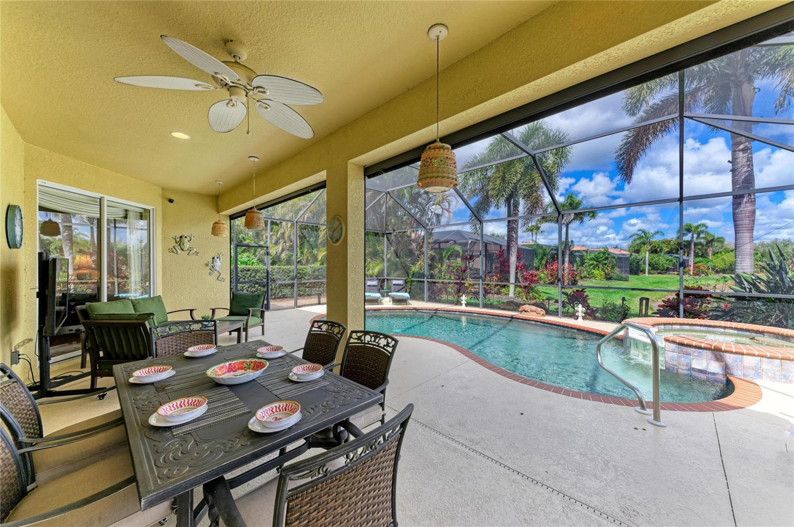 Image 41 of 79 For 9007 Hammock Edge Place