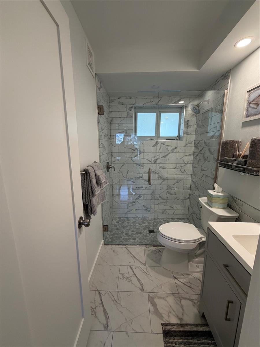 Image 20 of 33 For 3808 Gulf Of Mexico Drive E105