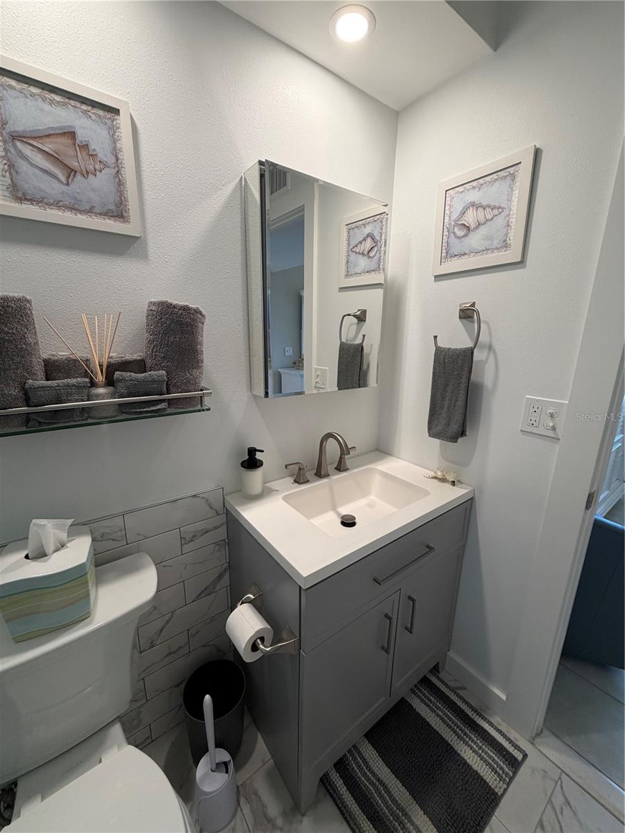 Image 21 of 33 For 3808 Gulf Of Mexico Drive E105