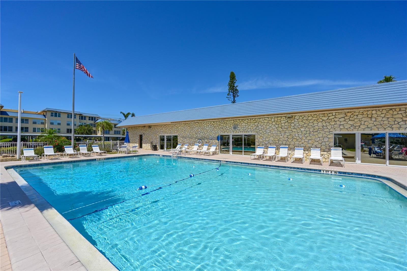 Image 26 of 33 For 3808 Gulf Of Mexico Drive E105