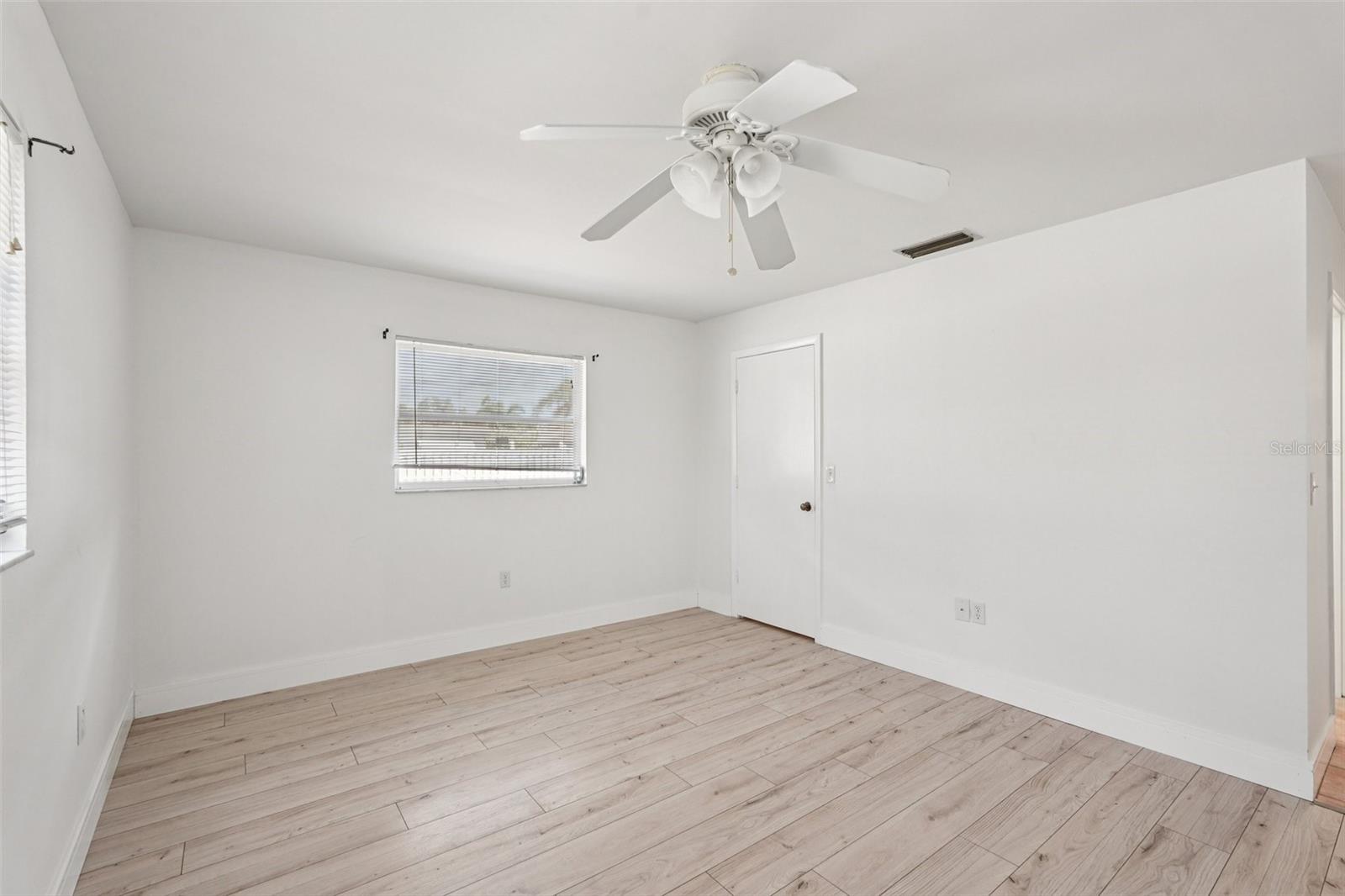 Image 19 of 57 For 1741 Bayonne Street