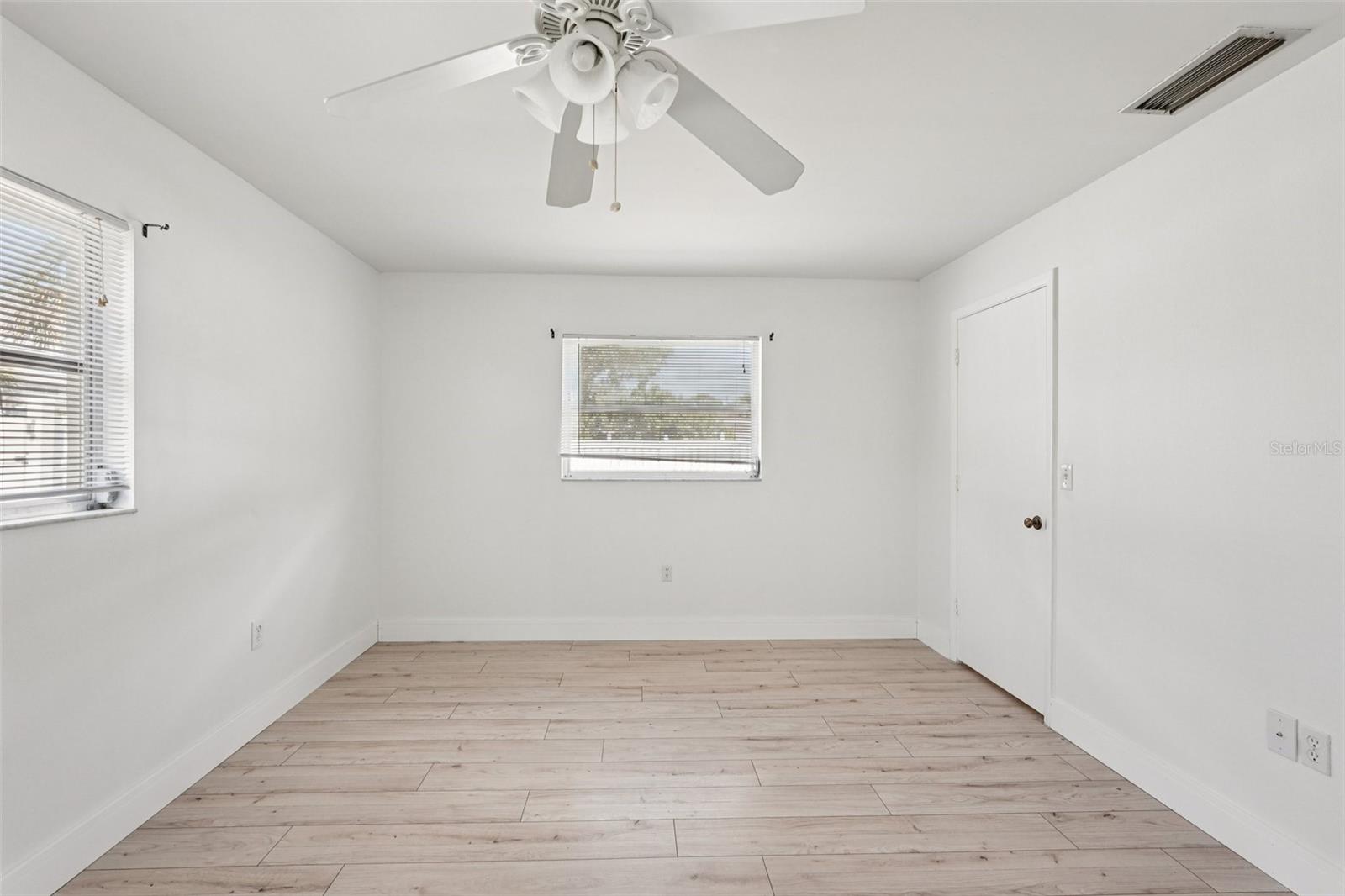 Image 20 of 57 For 1741 Bayonne Street