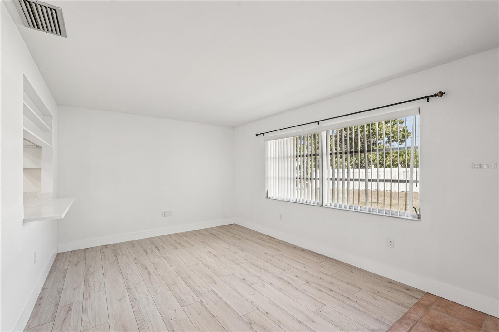 Image 24 of 57 For 1741 Bayonne Street