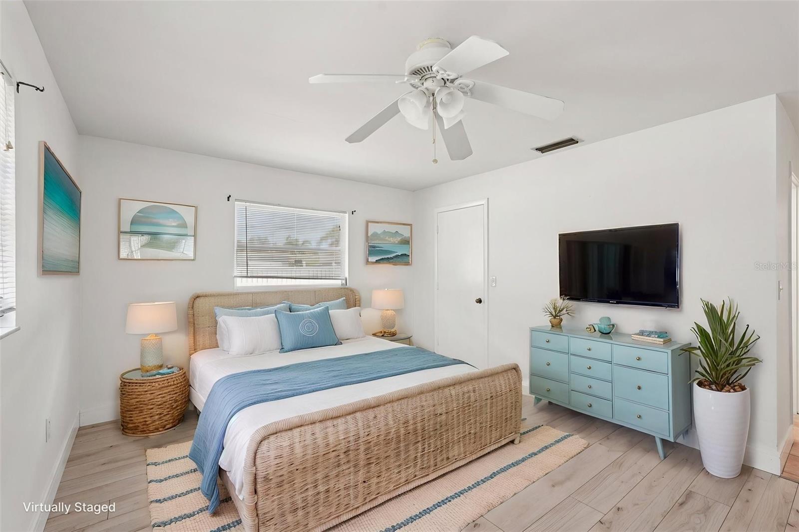 Image 8 of 57 For 1741 Bayonne Street